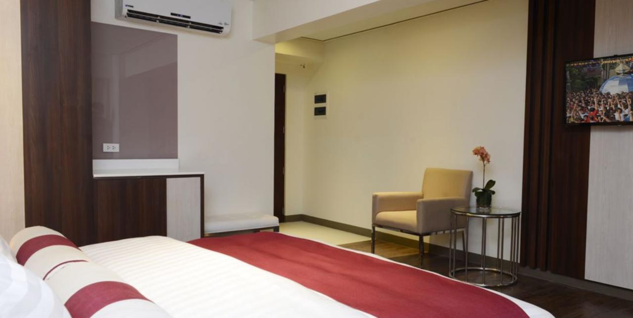 The Carmen Hotel Naga  Exterior photo