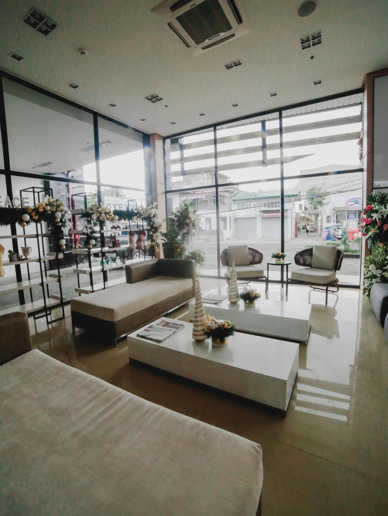 The Carmen Hotel Naga  Exterior photo