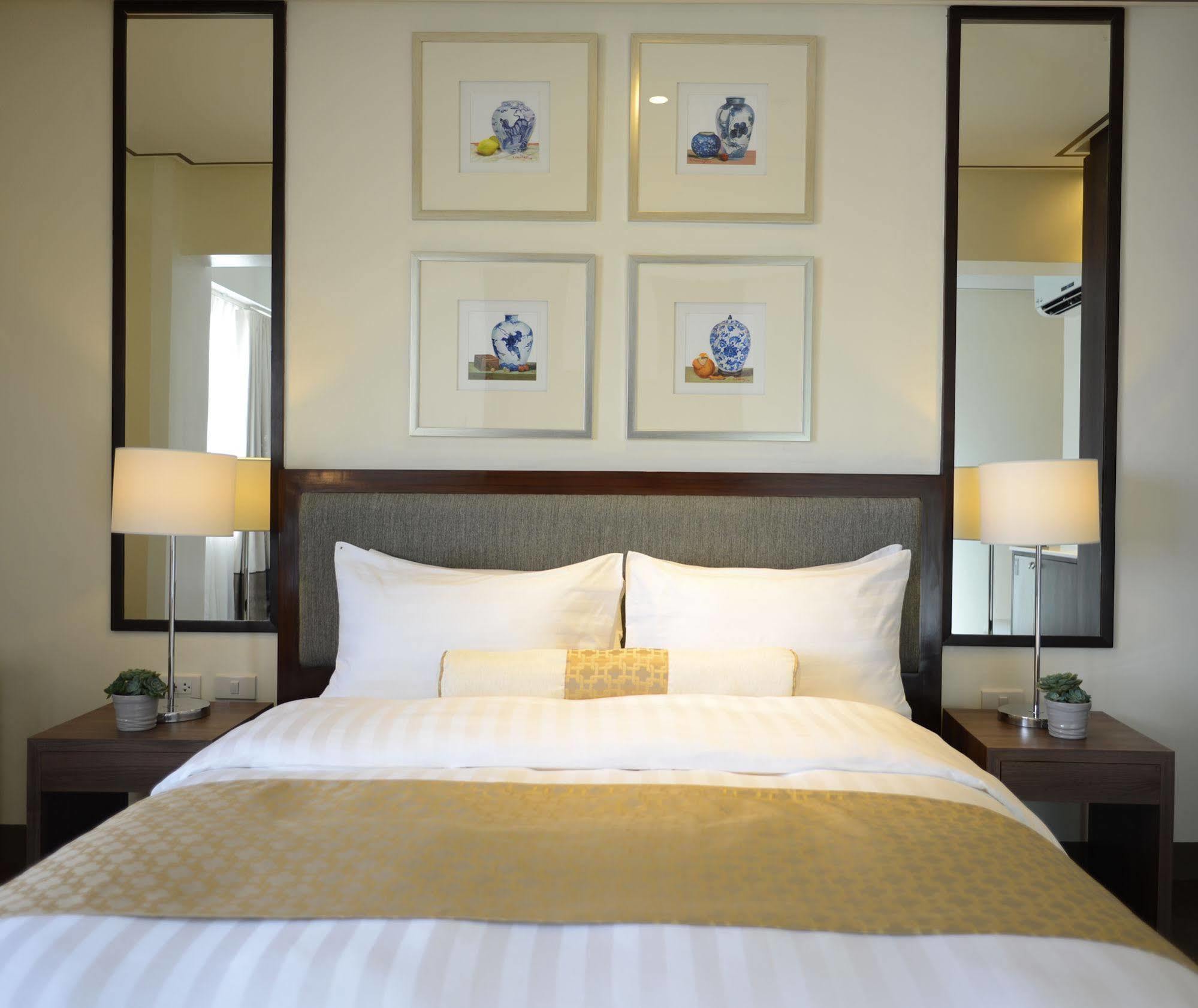 The Carmen Hotel Naga  Exterior photo