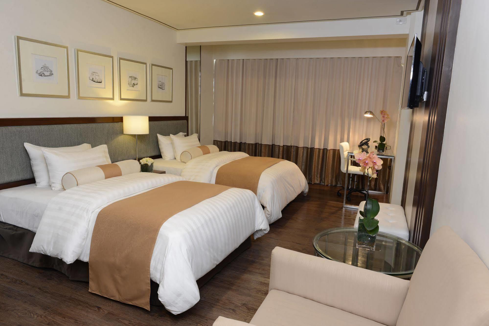 The Carmen Hotel Naga  Exterior photo