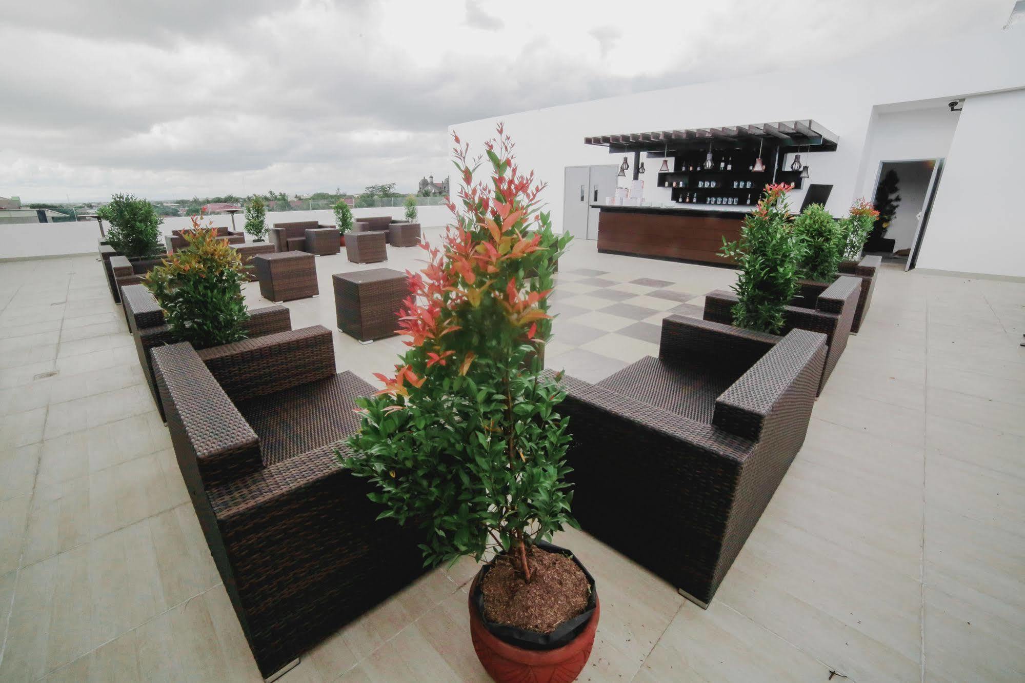 The Carmen Hotel Naga  Exterior photo